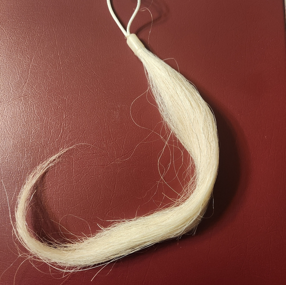 Forelock extension - Picture 3 of 3